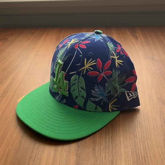 [NOS] Vintage LA Dodgers Hawaiian New Era Hat. One size. - Picture 2 of 6